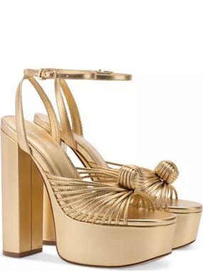 Larroudé Valerie Platform
Sandal in Gold Metallic Leather